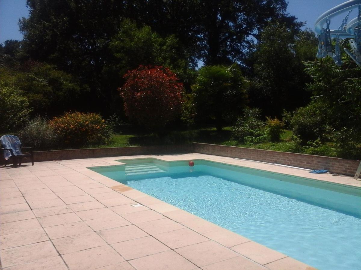 Gite Vacances Bosc D'Esquirol 4 Pers Escorneboeuf Exteriér fotografie